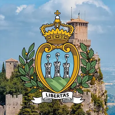 Stemma di San Marino con le tre torri, corona dorata e scritta "Libertas", simbolo storico e culturale della Repubblica.